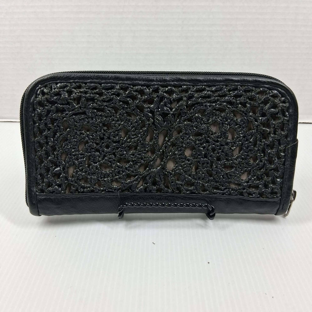 Smateria‎ Black Recycled Crochet Netting Zip Around Continental Wallet Organizer
